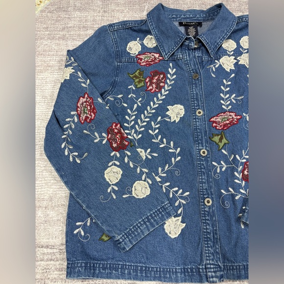 Denim & Co Embroidered Blue Jacket Floral Patch Women’s L Button Front Artsy - Picture 8 of 11